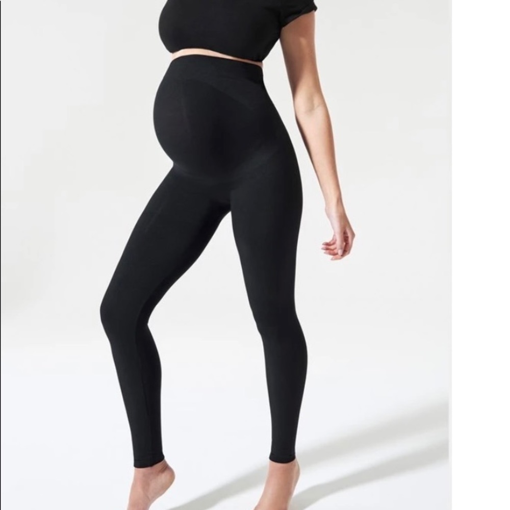 Like NEW maternity leggings.